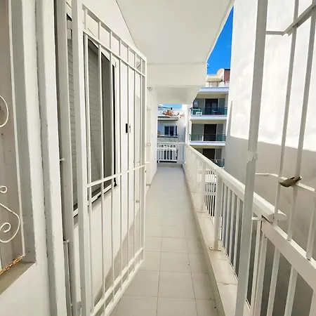 Nouri Schoene In Direkter Strandnaehe, Schnelles Internet, Freies Parken, Nahe Flughafen アパート Peraía