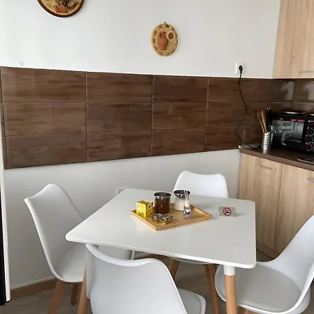 Nouri Schoene In Direkter Strandnaehe, Schnelles Internet, Freies Parken, Nahe Flughafen Peraía